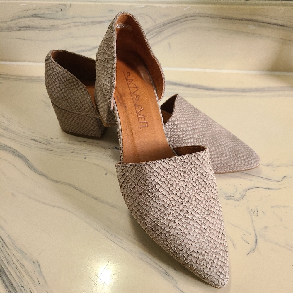 SixtySeven Snake embossed leather D'orsay shoe style Made in Spain Size 38 US7.5